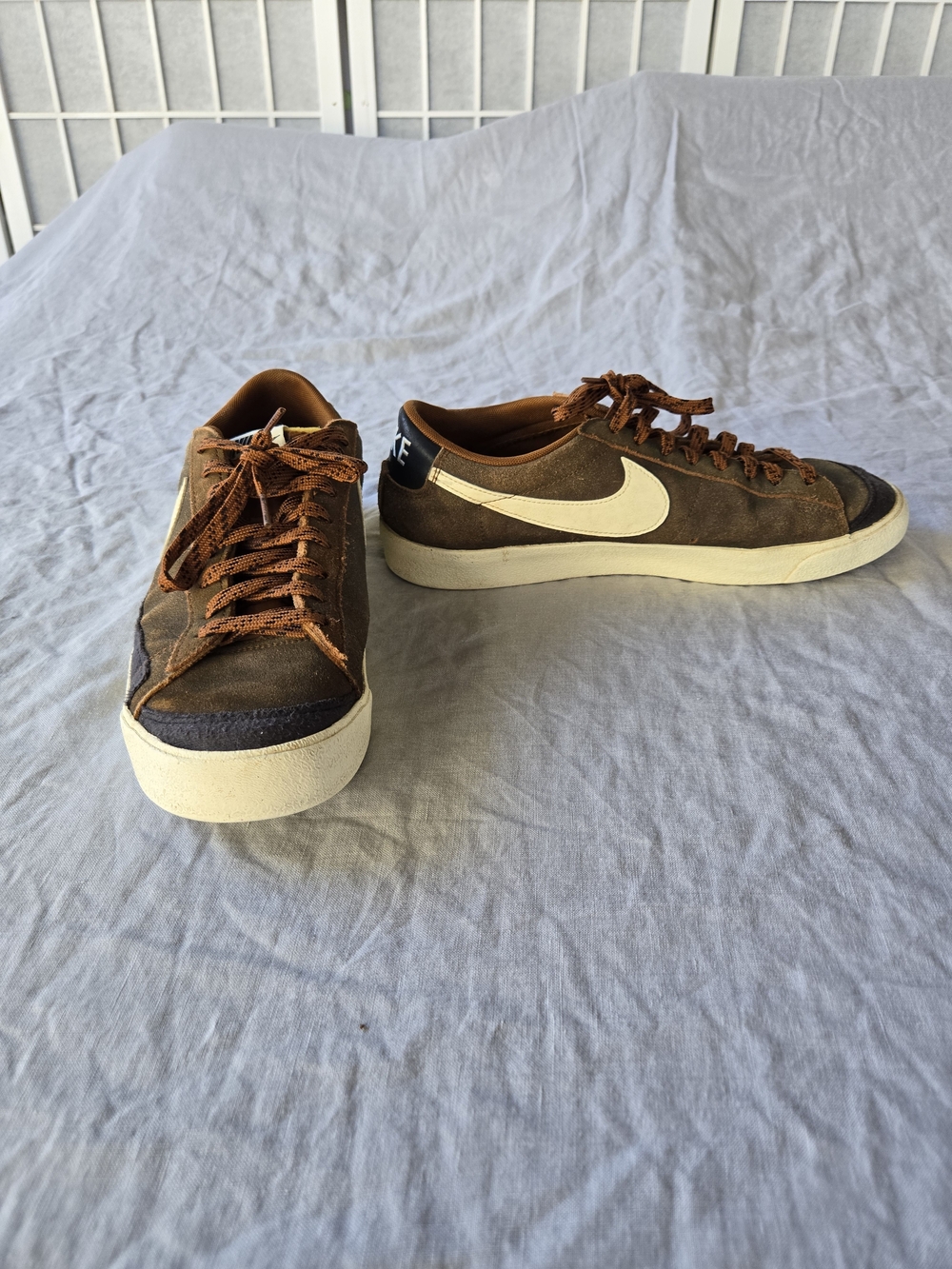 Nike Men's Brown Suede Low-Top Sneakers - Picture 2 of 8
